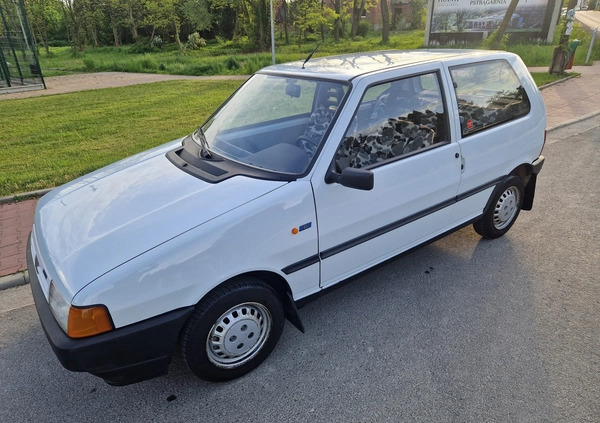 Fiat Uno cena 9999 przebieg: 37140, rok produkcji 1993 z Chełmża małe 742